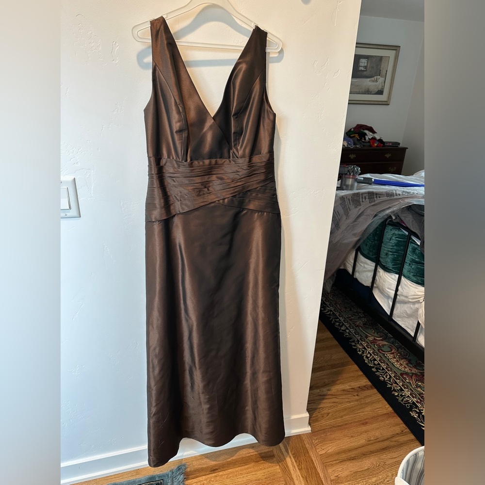 Brown Ruched Midi Sheath Dress with V-neck for Cocktail